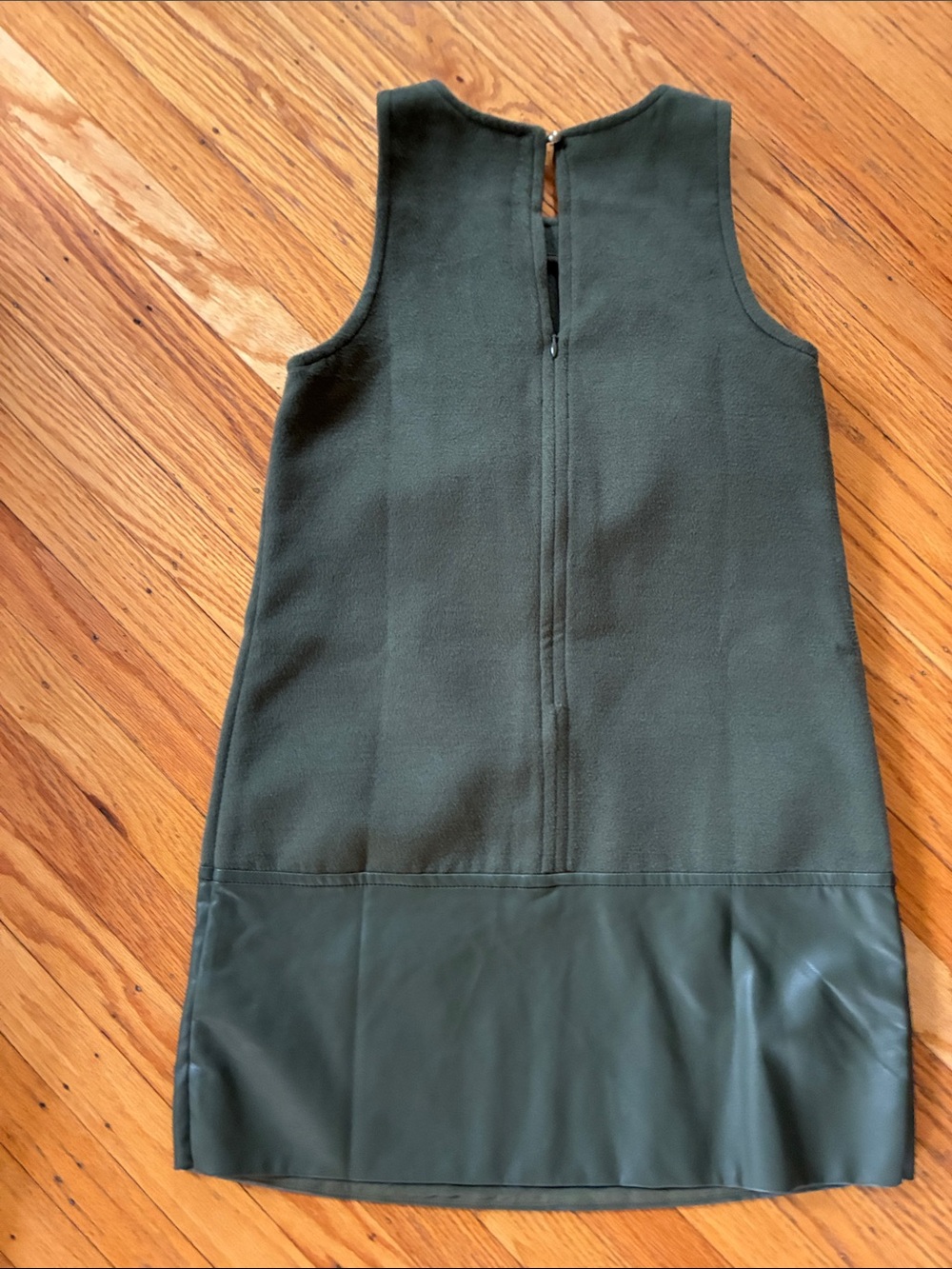 Sweater Subcategory Identification - Picture 3 of 3